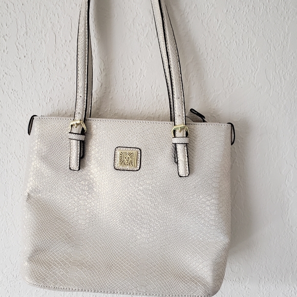 Anne Klein Hand bag - Picture 1 of 2